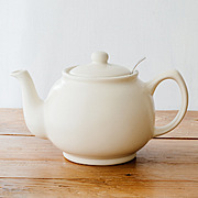 Price & Kensington ティーポット 6カップ／艶なしホワイト